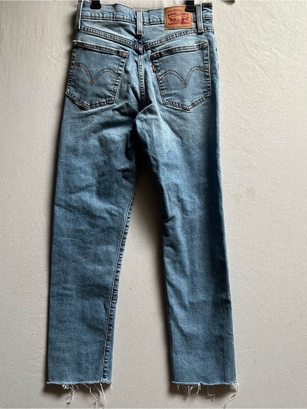 Levis Wedgie Straight Leg Jeans Light Wash Blue Size 26